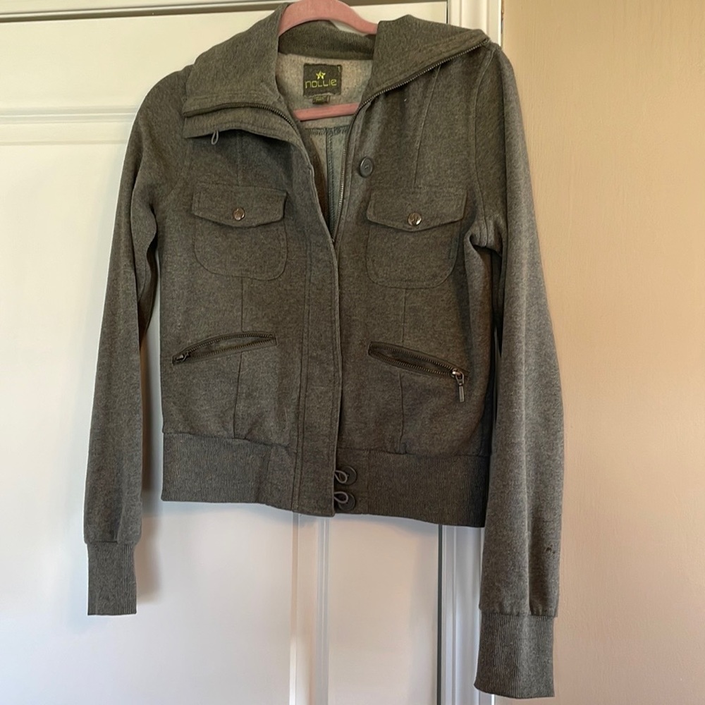 Nollie crop zip up